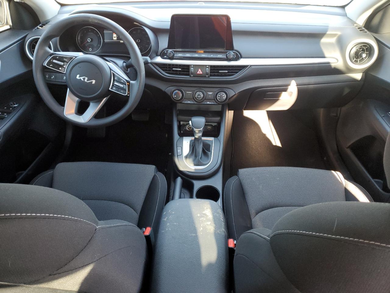 2024 KIA FORTE LX VIN:3KPF24ADXRE837369