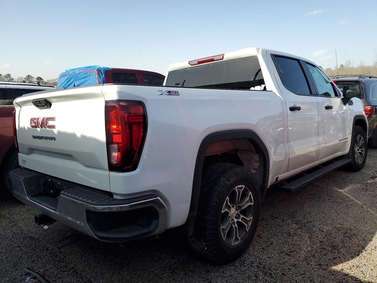 2022 GMC SIERRA K1500 VIN:1GTUUAEDXNZ561395