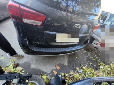 2017 Kia Carnival VIN: