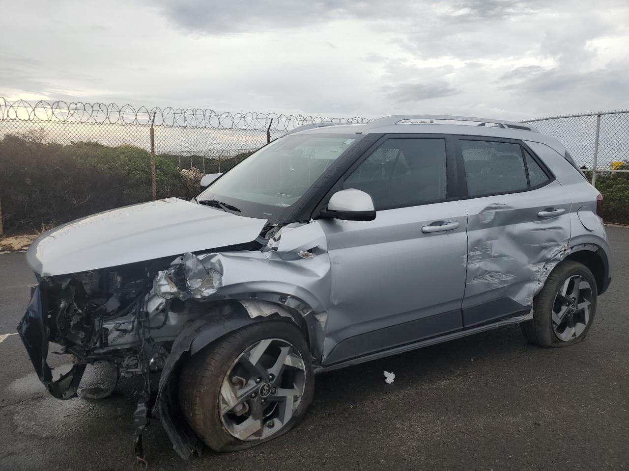 2022 HYUNDAI VENUE SEL VIN:KMHRC8A3XNU178175