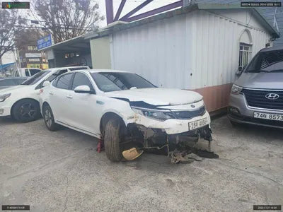 2016 Kia K5 KNAGT41CBGA001998 VIN:KNAGT41CBGA001998