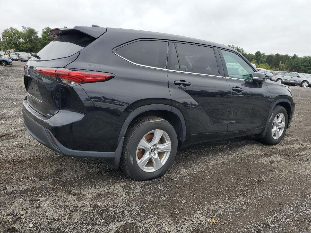 2022 TOYOTA HIGHLANDER L VIN:5TDCZRBHXNS199198