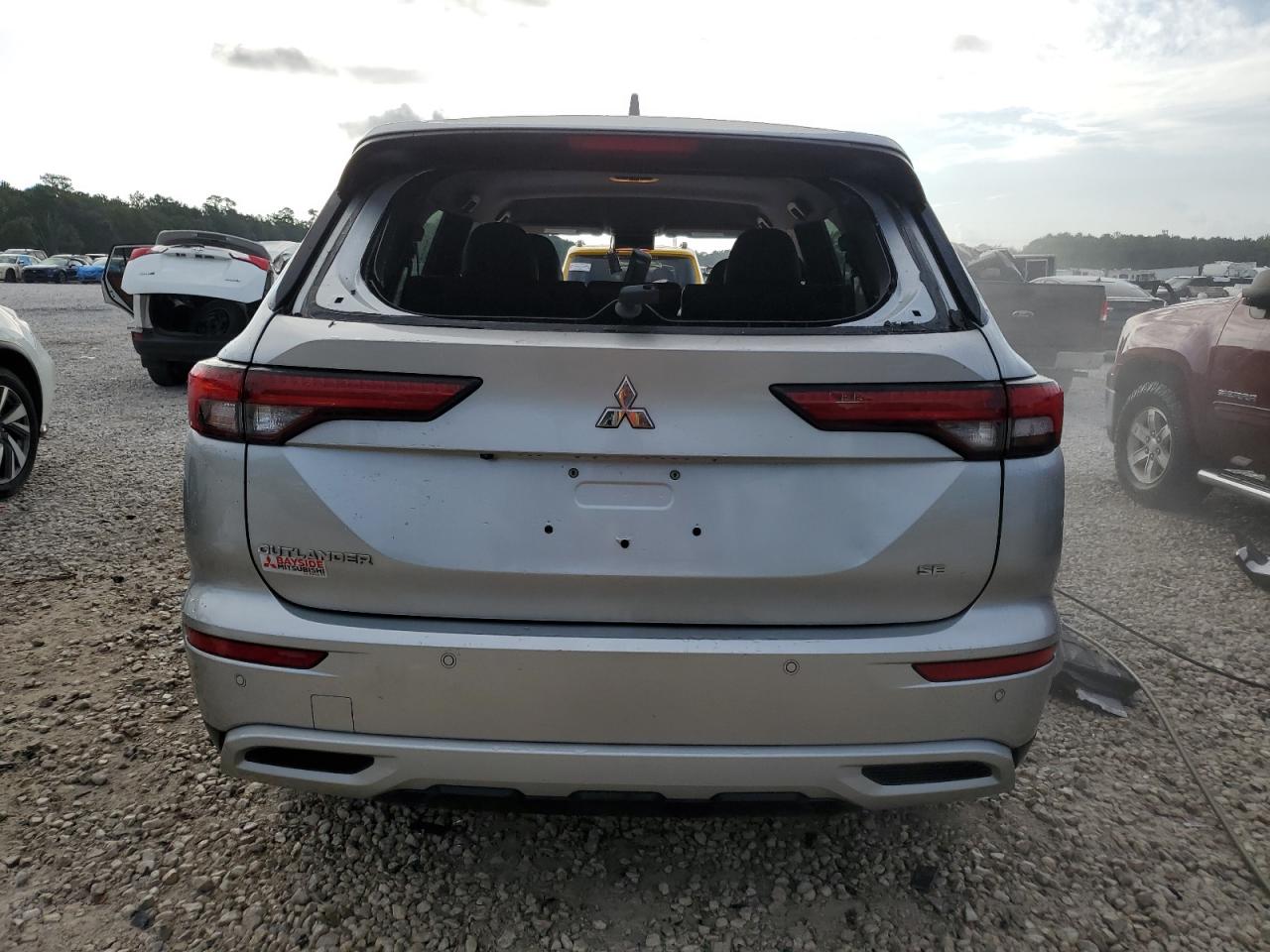 2022 MITSUBISHI OUTLANDER SE VIN:JA4J3UA82NZ010002