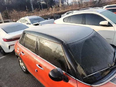 2018 MINI Cooper VIN: