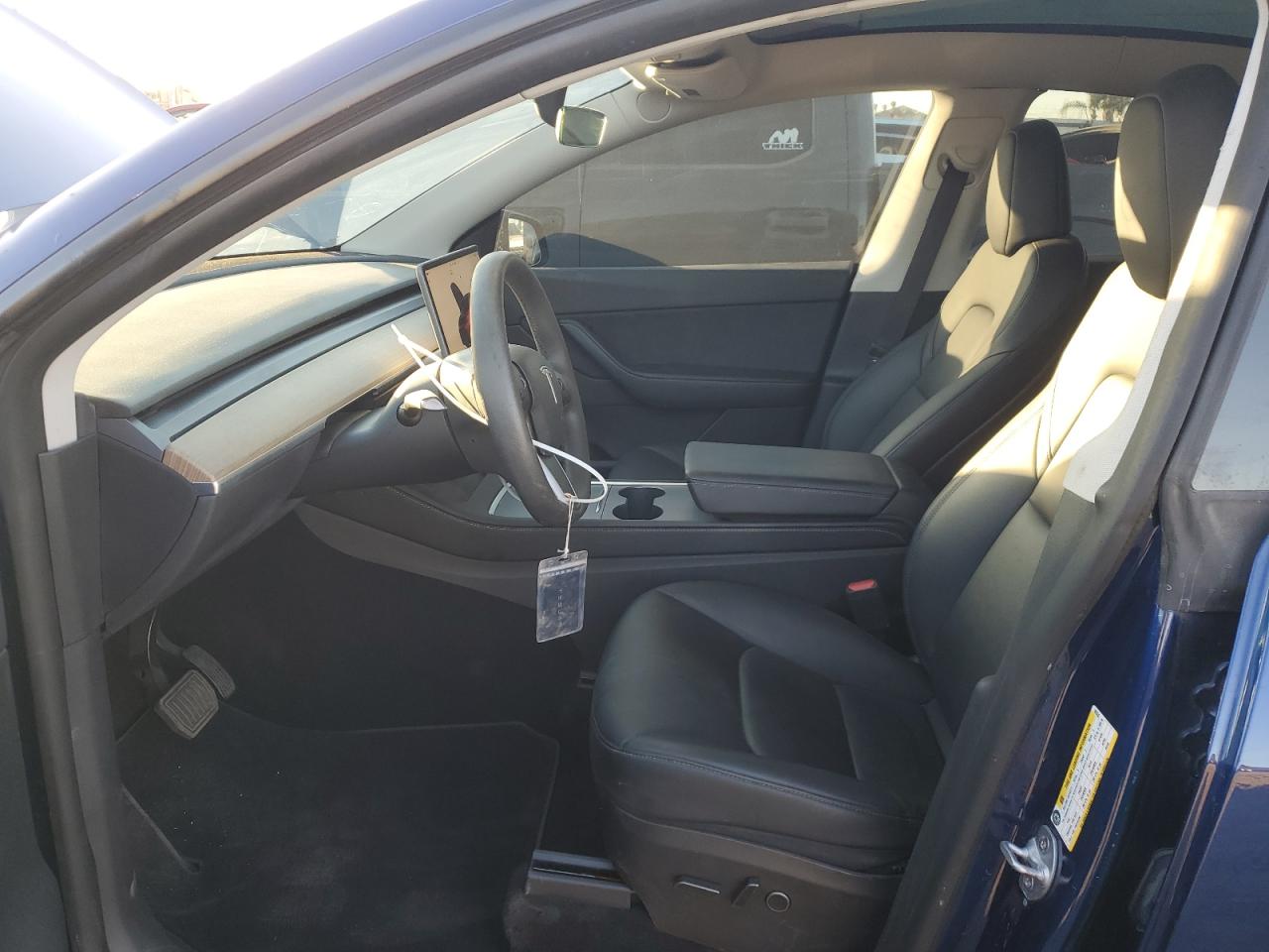 2022 TESLA MODEL Y  VIN:7SAYGDEE8NA003845