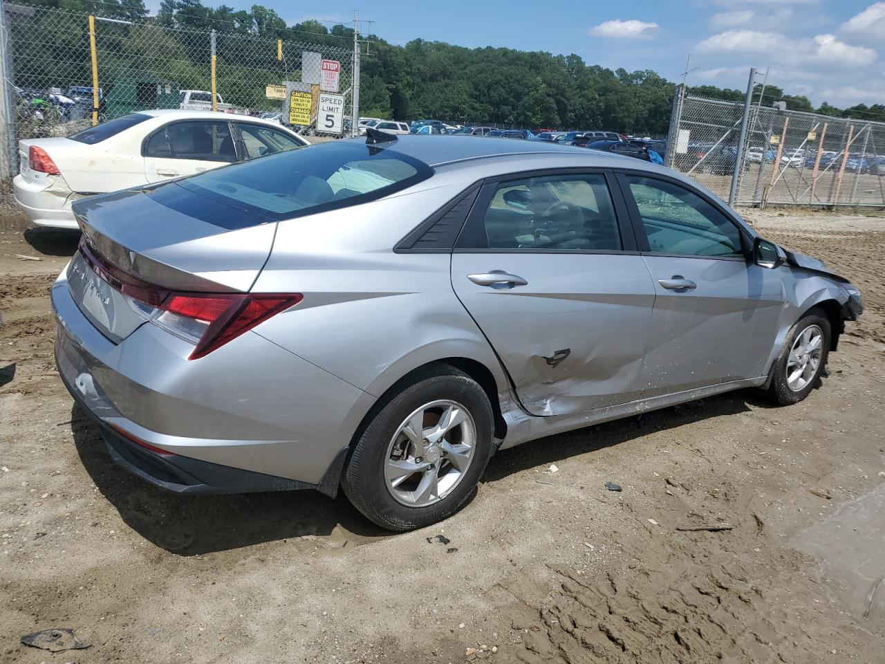 2022 HYUNDAI ELANTRA SE VIN:5NPLL4AG5NH084429