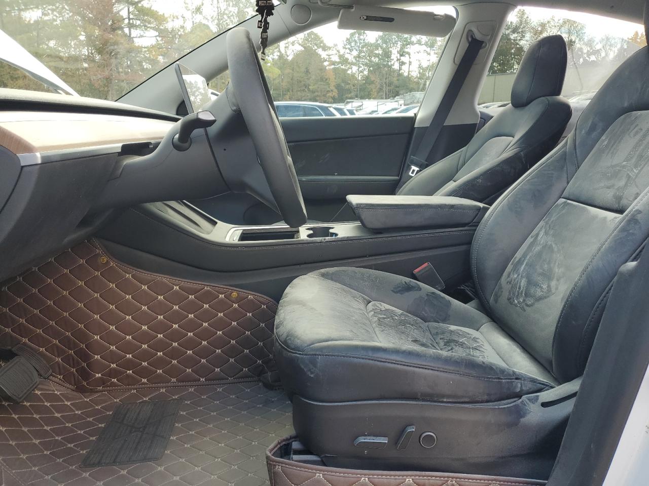 2022 TESLA MODEL Y  VIN:7SAYGDEE2NF372414