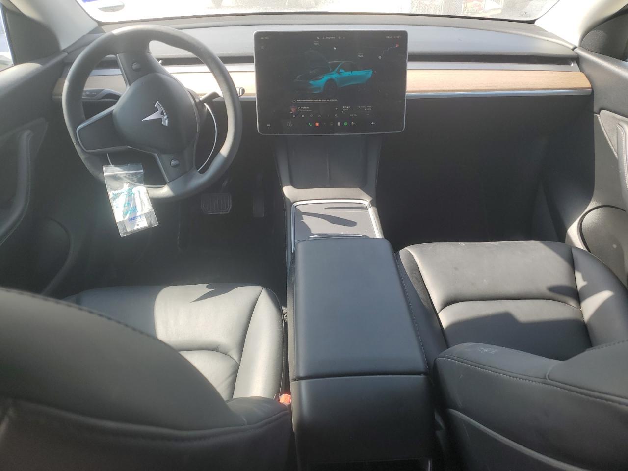 2022 TESLA MODEL Y  VIN:7SAYGDEE9NF437288