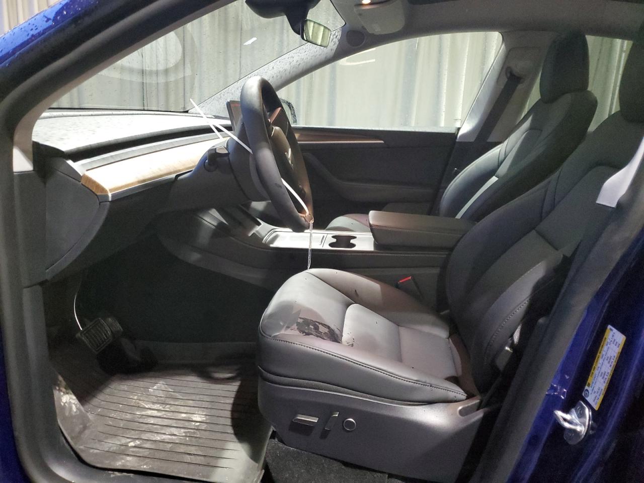 2024 TESLA MODEL Y  VIN:7SAYGDEE6RF203020