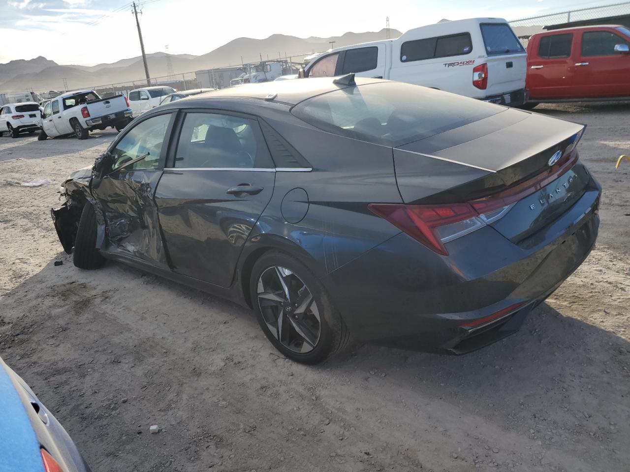 2022 HYUNDAI ELANTRA SEL VIN:5NPLN4AG4NH056020