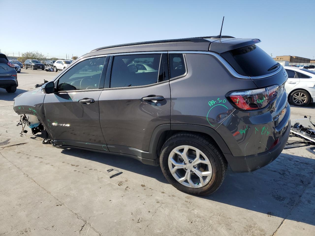 2024 JEEP COMPASS LATITUDE VIN:3C4NJDBN9RT119751