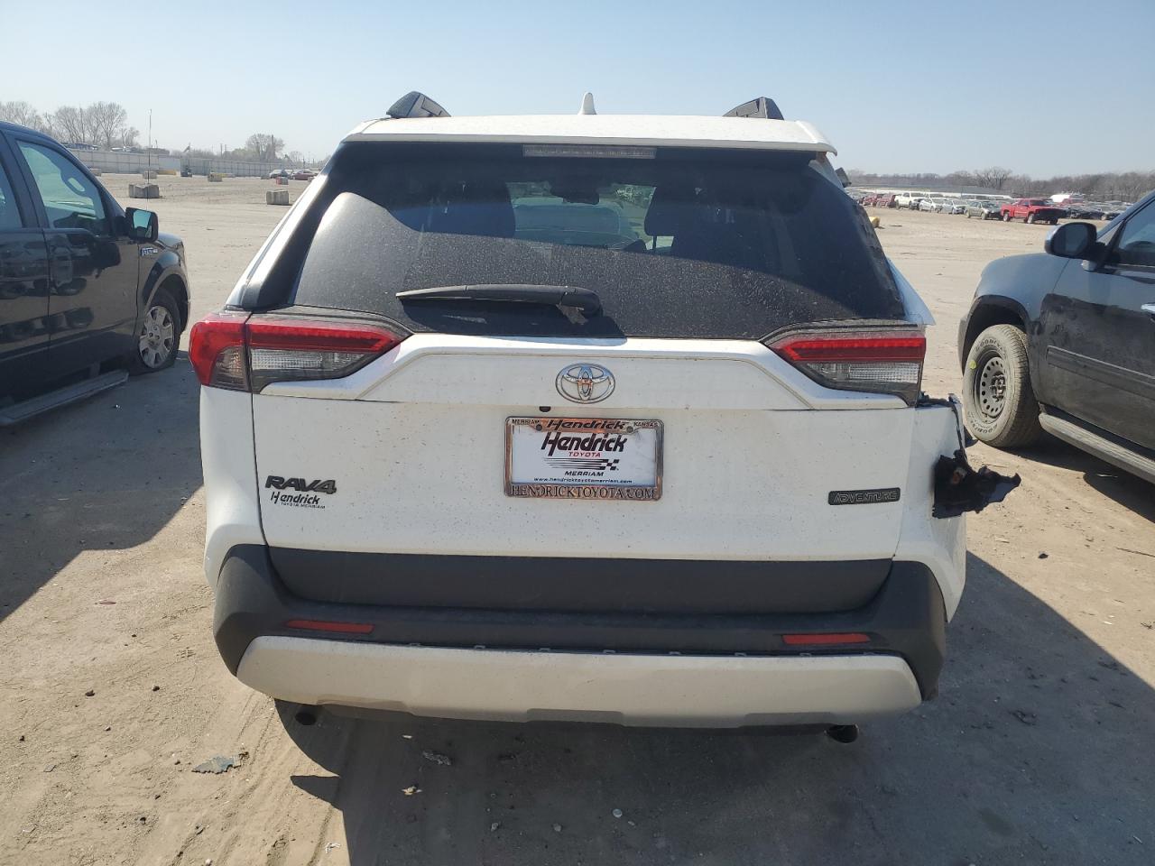 2022 TOYOTA RAV4 ADVENTURE VIN:2T3J1RFV2NW254739