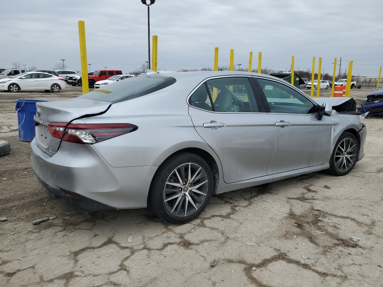 2022 TOYOTA CAMRY XLE VIN:4T1F31AK5NU584902