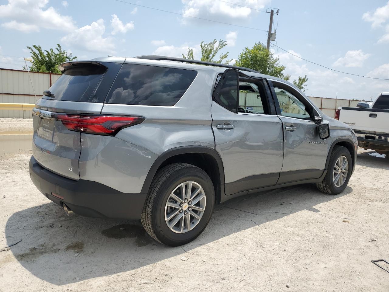 2023 CHEVROLET TRAVERSE LT VIN:1GNERGKW4PJ308743