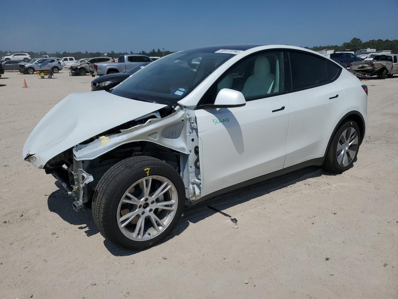 2022 TESLA MODEL Y  VIN:7SAYGDEE3NF430563
