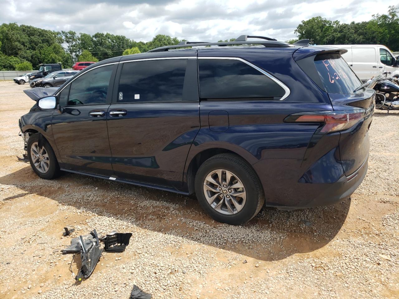 2023 TOYOTA SIENNA XLE VIN:5TDYRKEC3PS150070