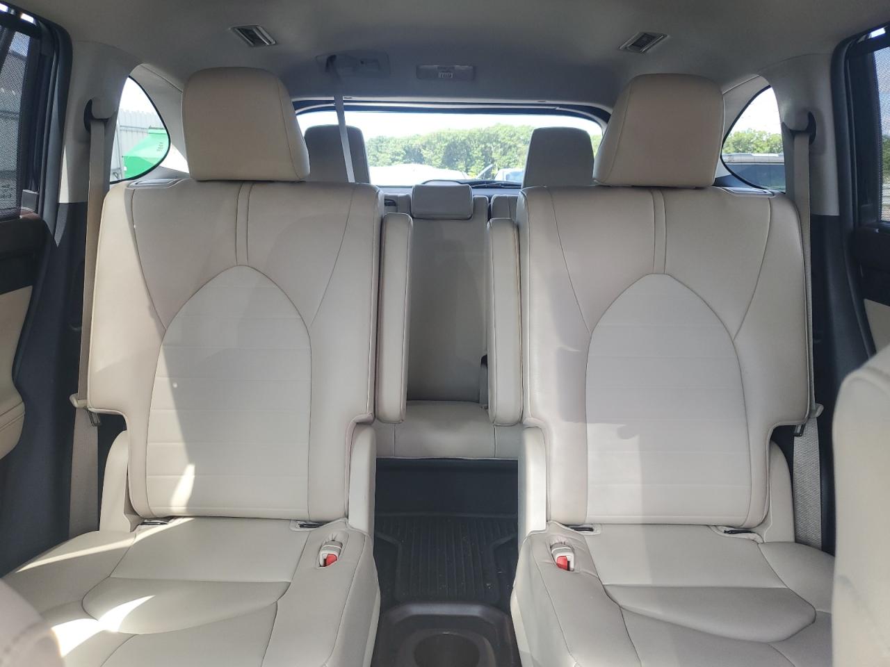 2022 TOYOTA HIGHLANDER XLE VIN:5TDHZRBH9NS206812