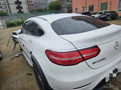 2017 Mercedes-Benz GLC 220 VIN: