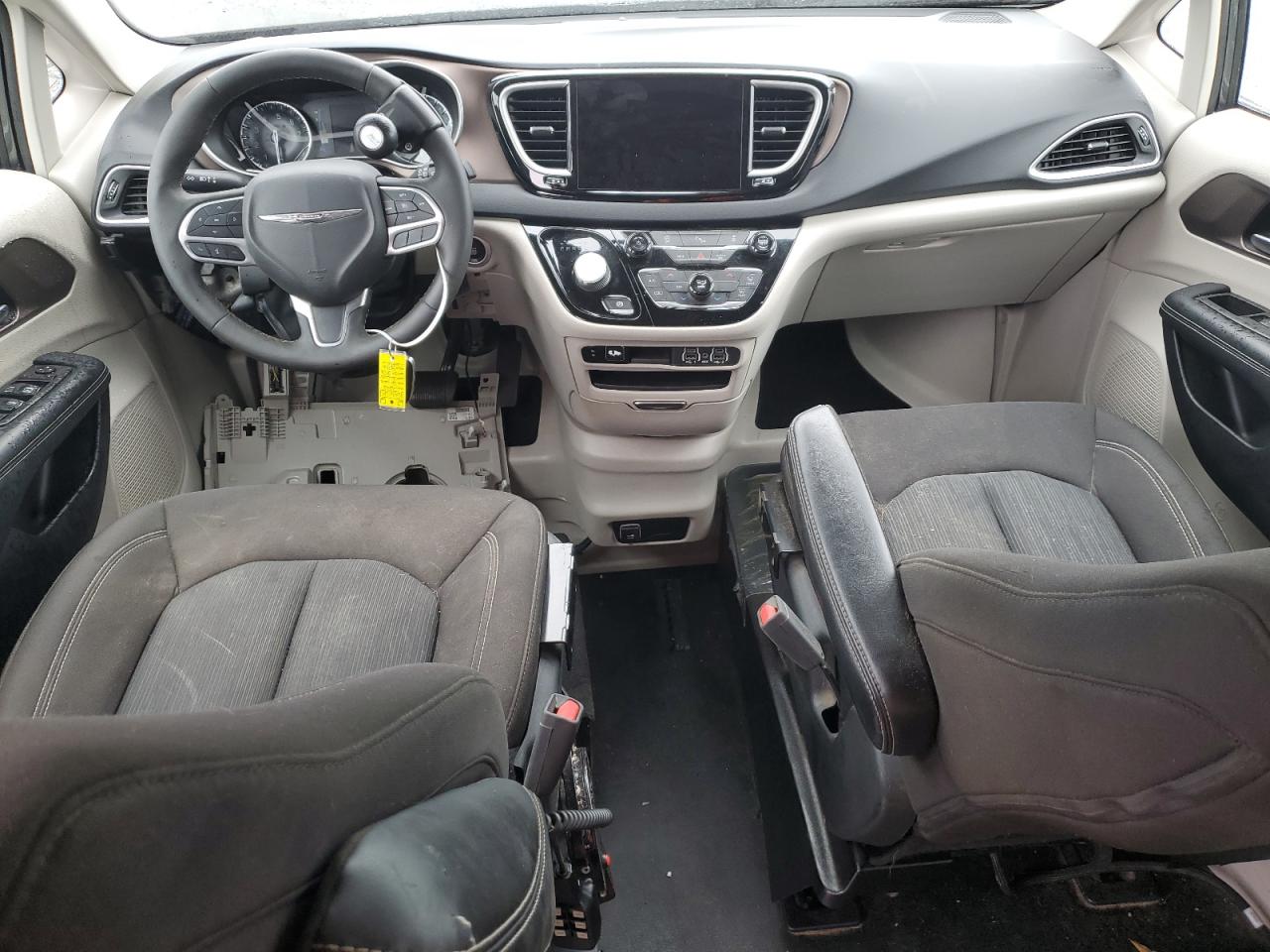 2022 CHRYSLER VOYAGER LX VIN:2C4RC1CG0NR154069