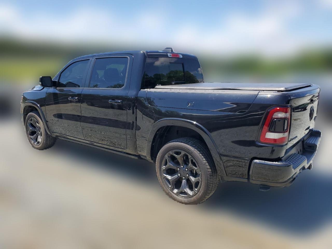 2022 RAM 1500 LIMITED VIN:1C6SRFHT8NN290540