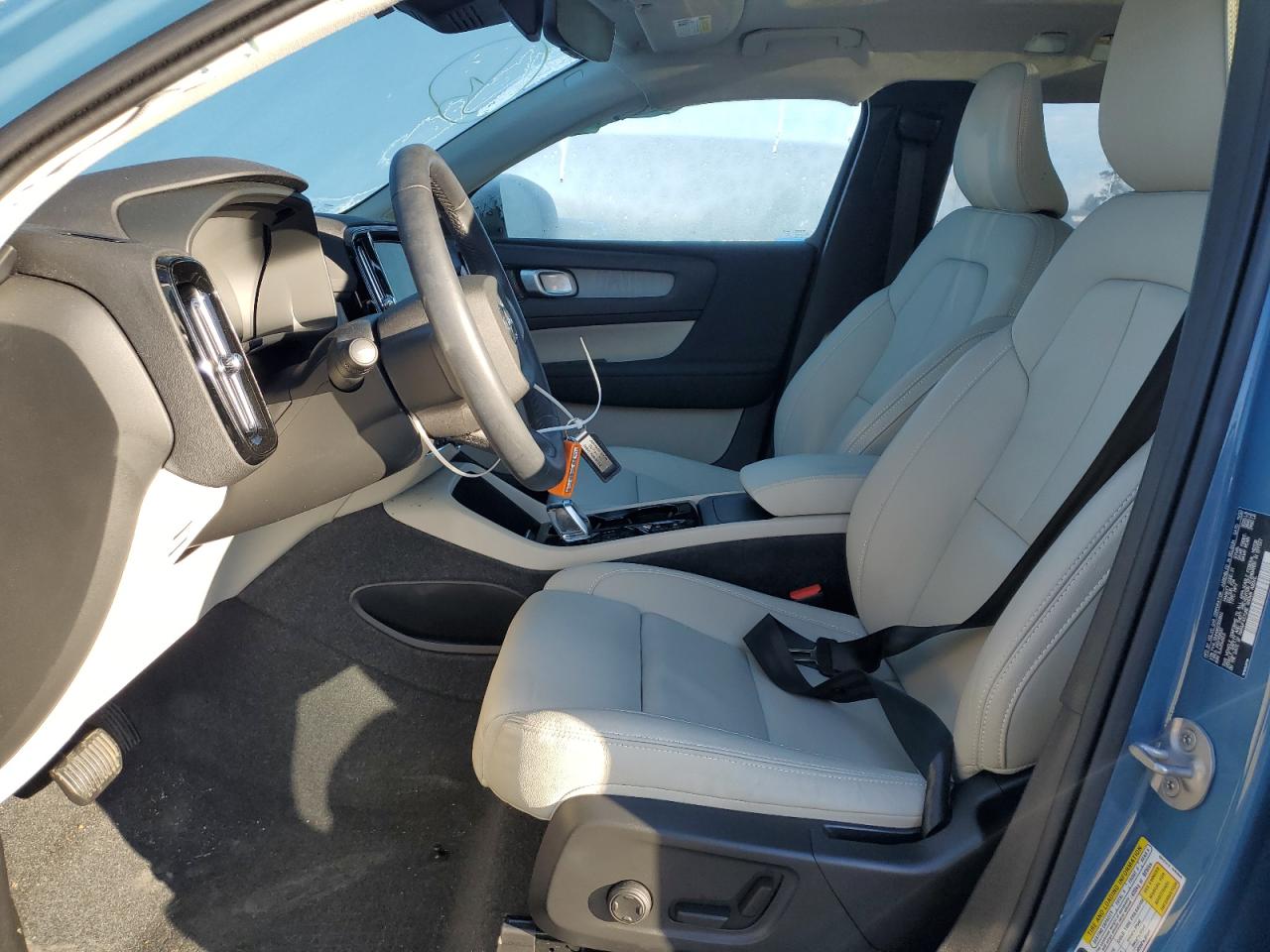 2024 VOLVO XC40 ULTIMATE VIN:YV4L12UM9R2300802