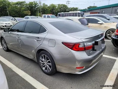 2018 Lexus ES 300 VIN: