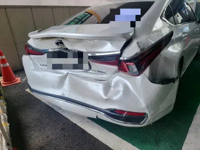 2019 Lexus ES 300 VIN:
