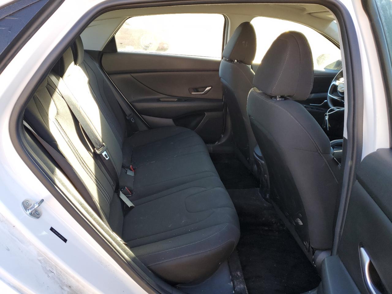 2023 HYUNDAI ELANTRA SEL VIN:5NPLM4AG8PH112031