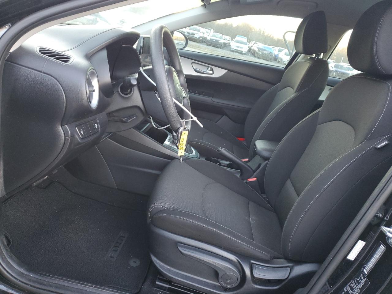 2023 KIA FORTE LX VIN:3KPF24AD1PE684703