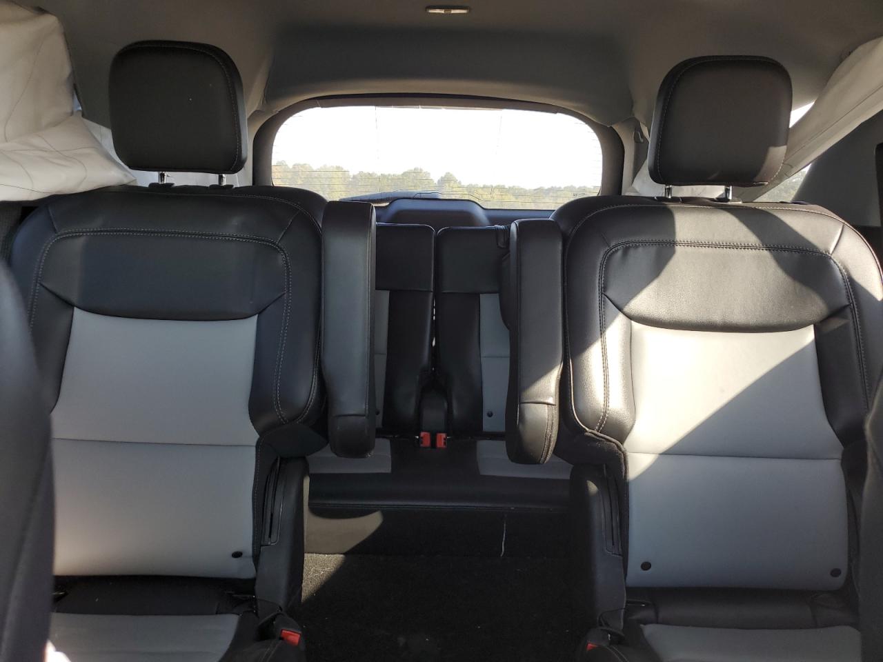 2022 FORD EXPLORER XLT VIN:1FMSK8DH3NGA23428