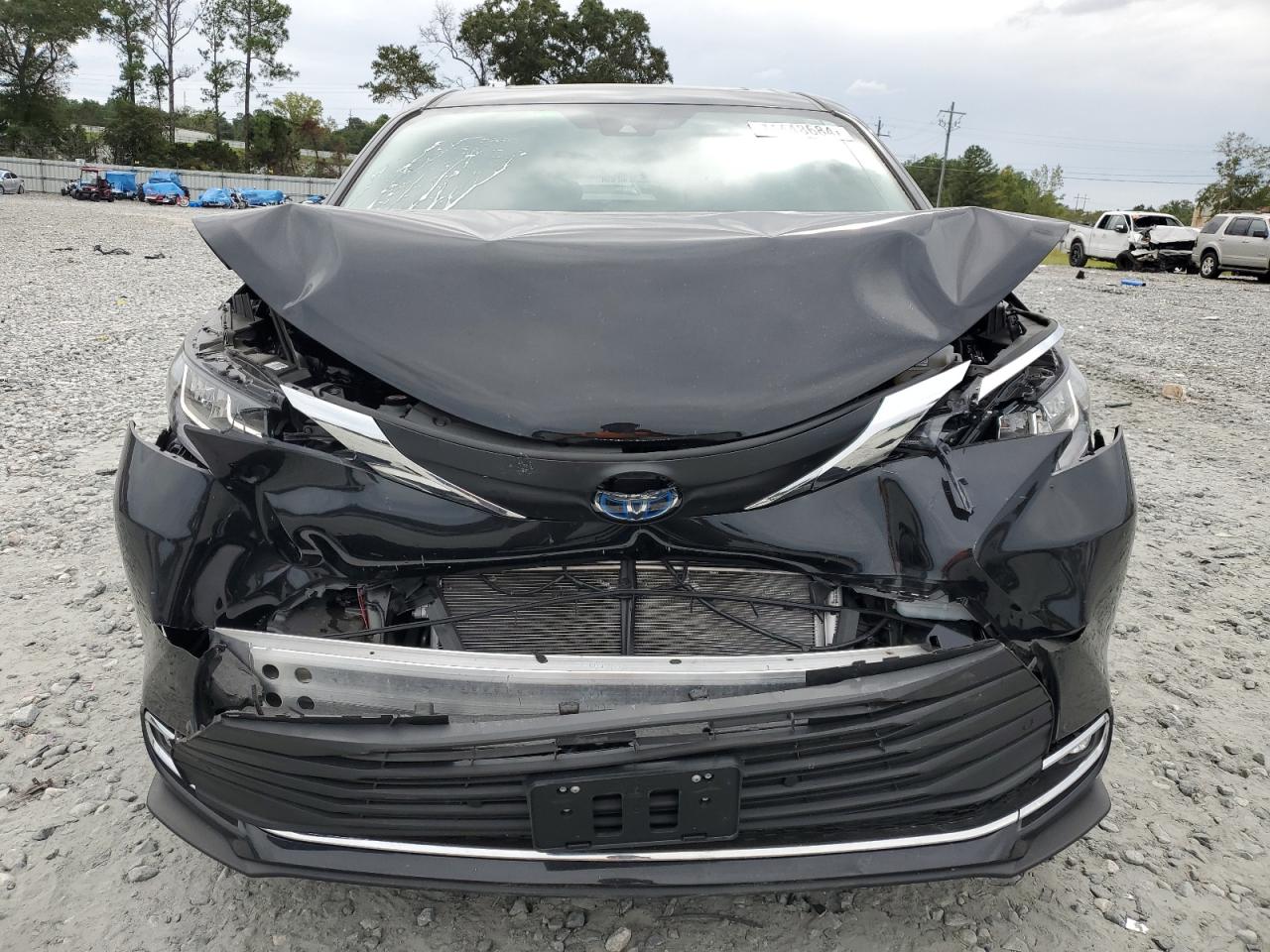 2023 TOYOTA SIENNA XLE VIN:5TDYRKEC2PS136810