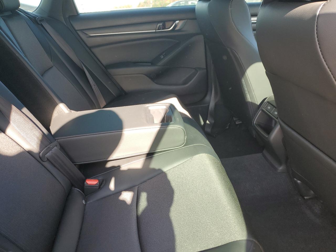 2022 HONDA ACCORD SPORT VIN:1HGCV1F3XNA008583