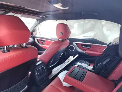 2018 BMW 330 WBA8B910XJA826203 VIN:WBA8B910XJA826203