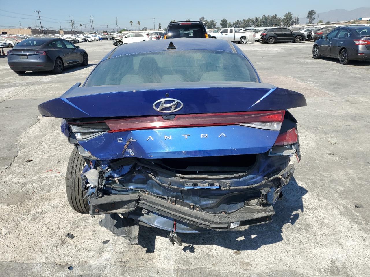 2023 HYUNDAI ELANTRA SEL VIN:5NPLM4AG9PH105122