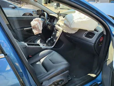 2015 Volvo S60 YV1FS84BBF2356925 VIN:YV1FS84BBF2356925