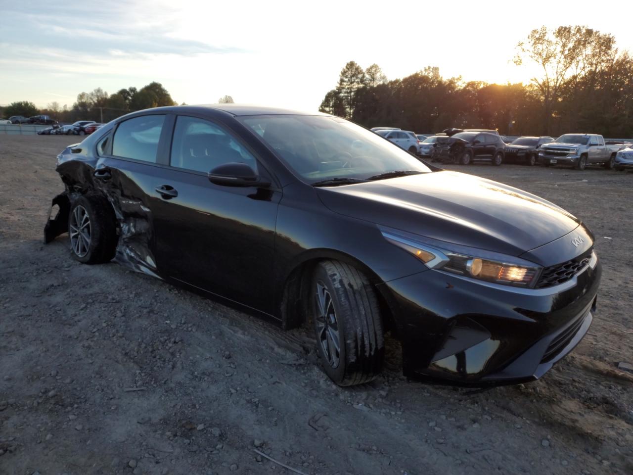 2023 KIA FORTE LX VIN:3KPF24AD5PE686647