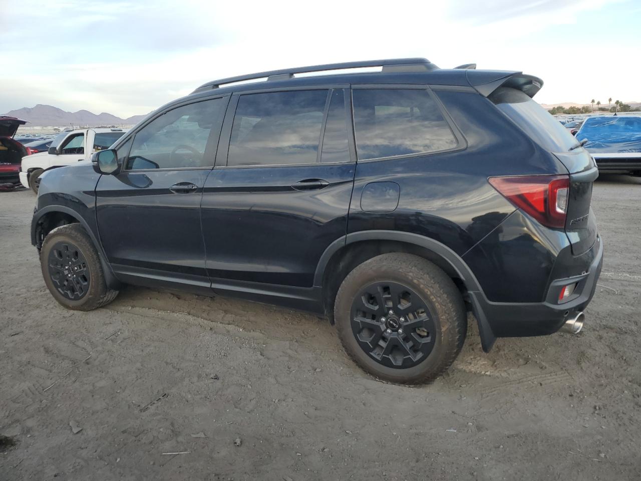 2022 HONDA PASSPORT TRAIL SPORT VIN:5FNYF8H62NB014595