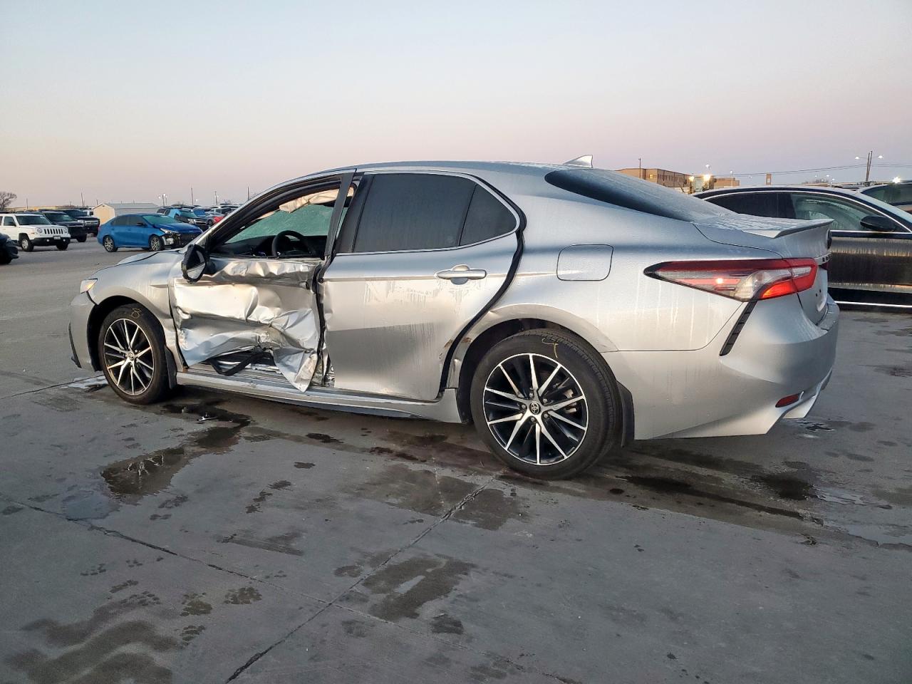 2024 TOYOTA CAMRY SE NIGHT SHADE VIN:4T1G11AK4RU893633