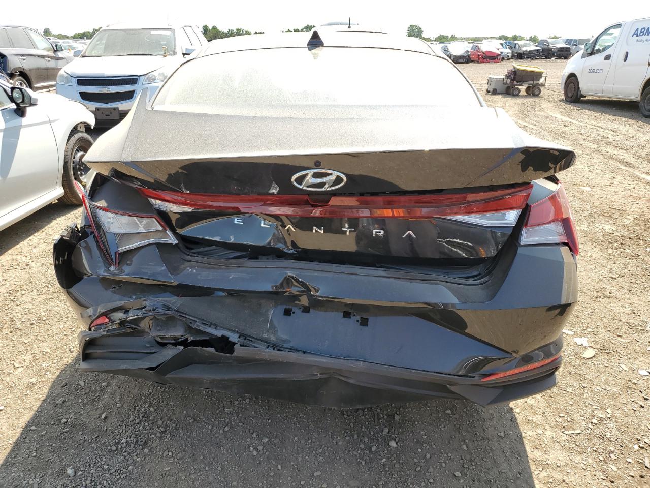 2023 HYUNDAI ELANTRA SEL VIN:KMHLM4AG3PU618075