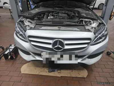 2016 Mercedes-Benz C 200 VIN: