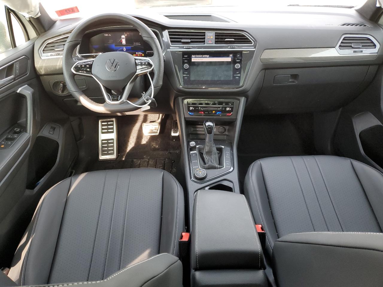 2024 VOLKSWAGEN TIGUAN SE R-LINE BLACK VIN:3VV8B7AX2RM141522