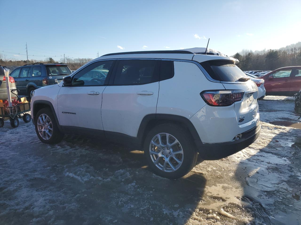 2023 JEEP COMPASS LATITUDE LUX VIN:3C4NJDFN8PT546622
