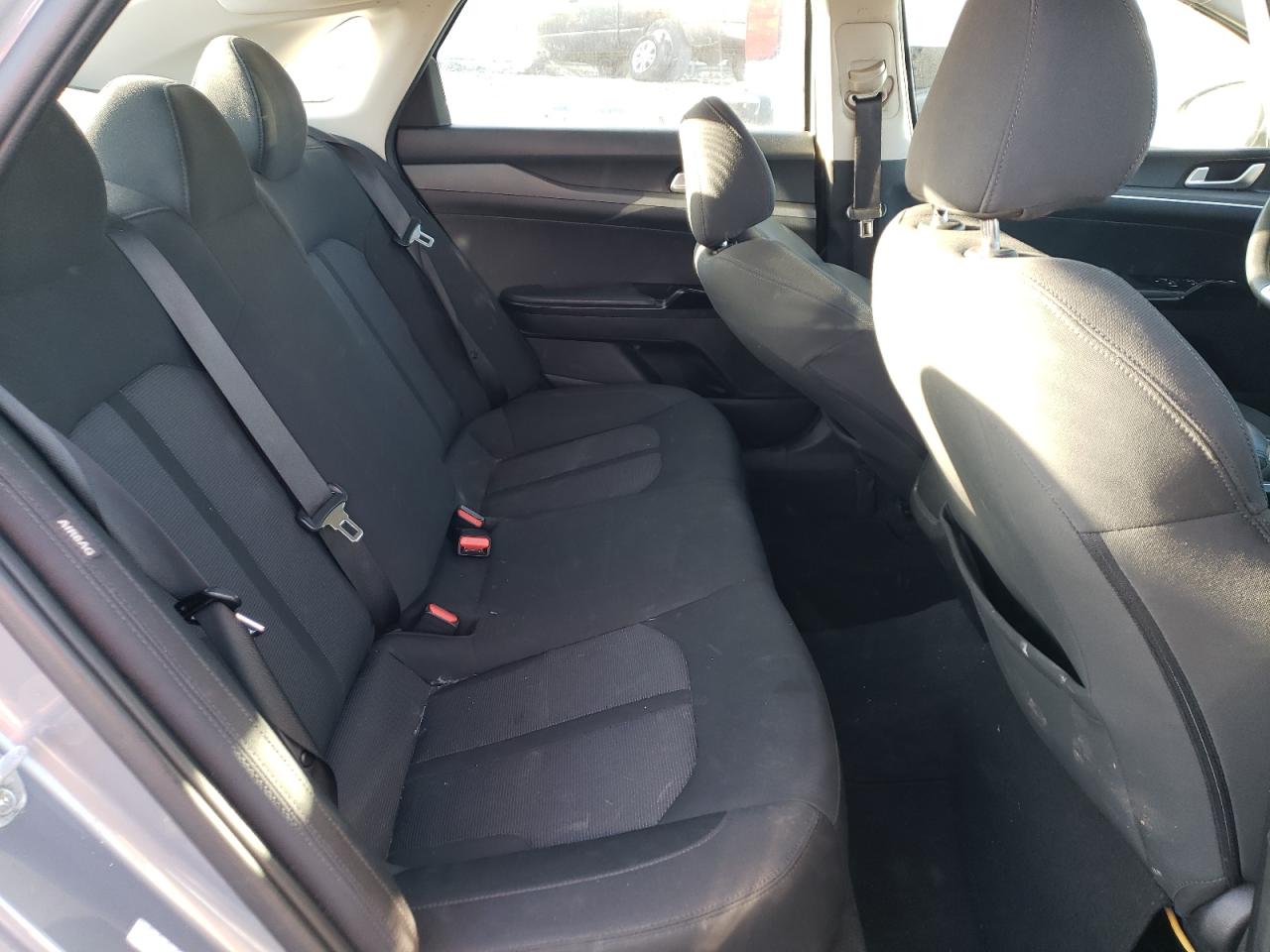 2022 KIA K5 LX VIN:5XXG24J23NG102284