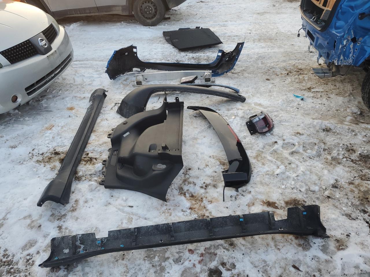 2022 JEEP COMPASS LATITUDE VIN:4S4BTGUD8S3112144
