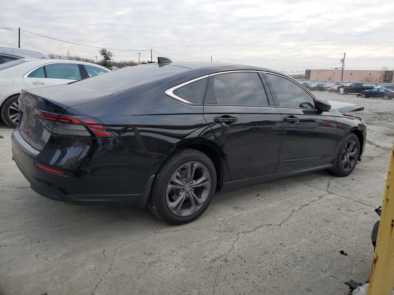 2024 HONDA ACCORD EX VIN:1HGCY1F38RA075468
