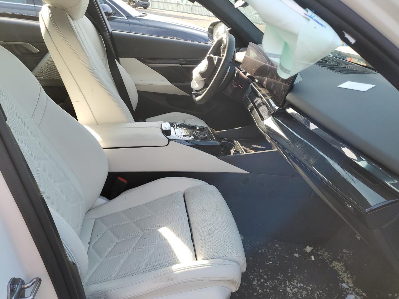 2024 BMW 540 XI VIN:WBA63FJ08RCS27531