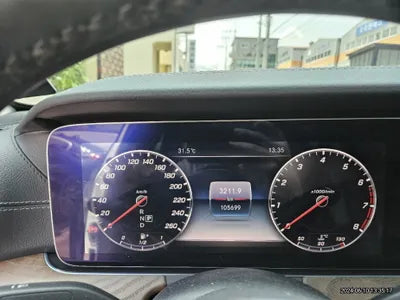 2019 Mercedes-Benz E 300 VIN: