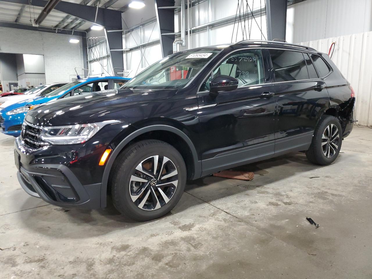 2023 VOLKSWAGEN TIGUAN S VIN:3VVFB7AX5PM112519