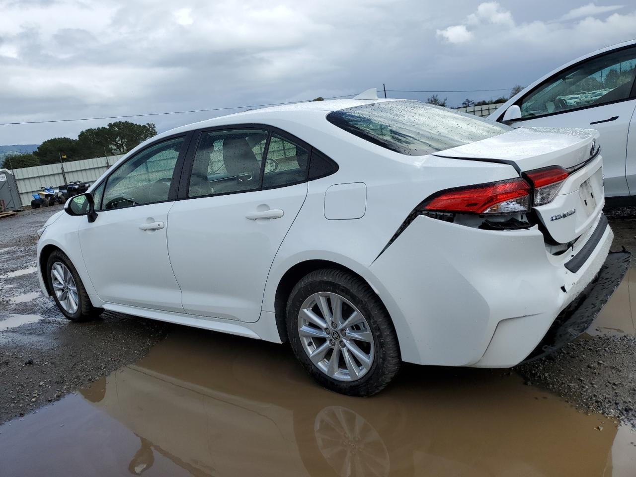 2024 TOYOTA COROLLA LE VIN:JTDBCMFEXR3045694