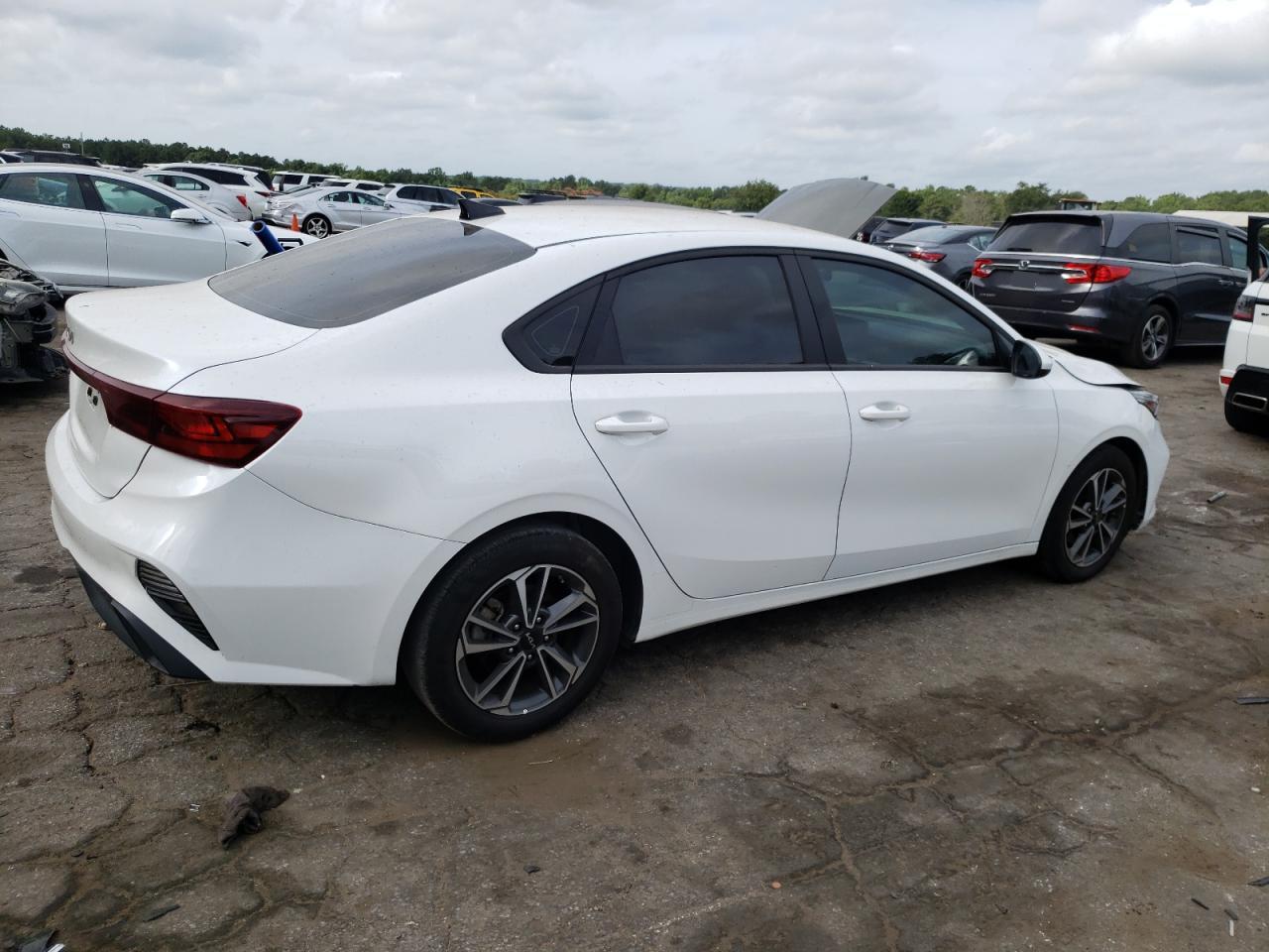 2022 KIA FORTE FE VIN:3KPF24ADXNE431053